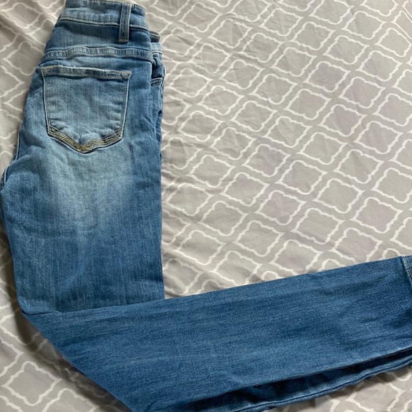 Jeans - Picture 1 of 3